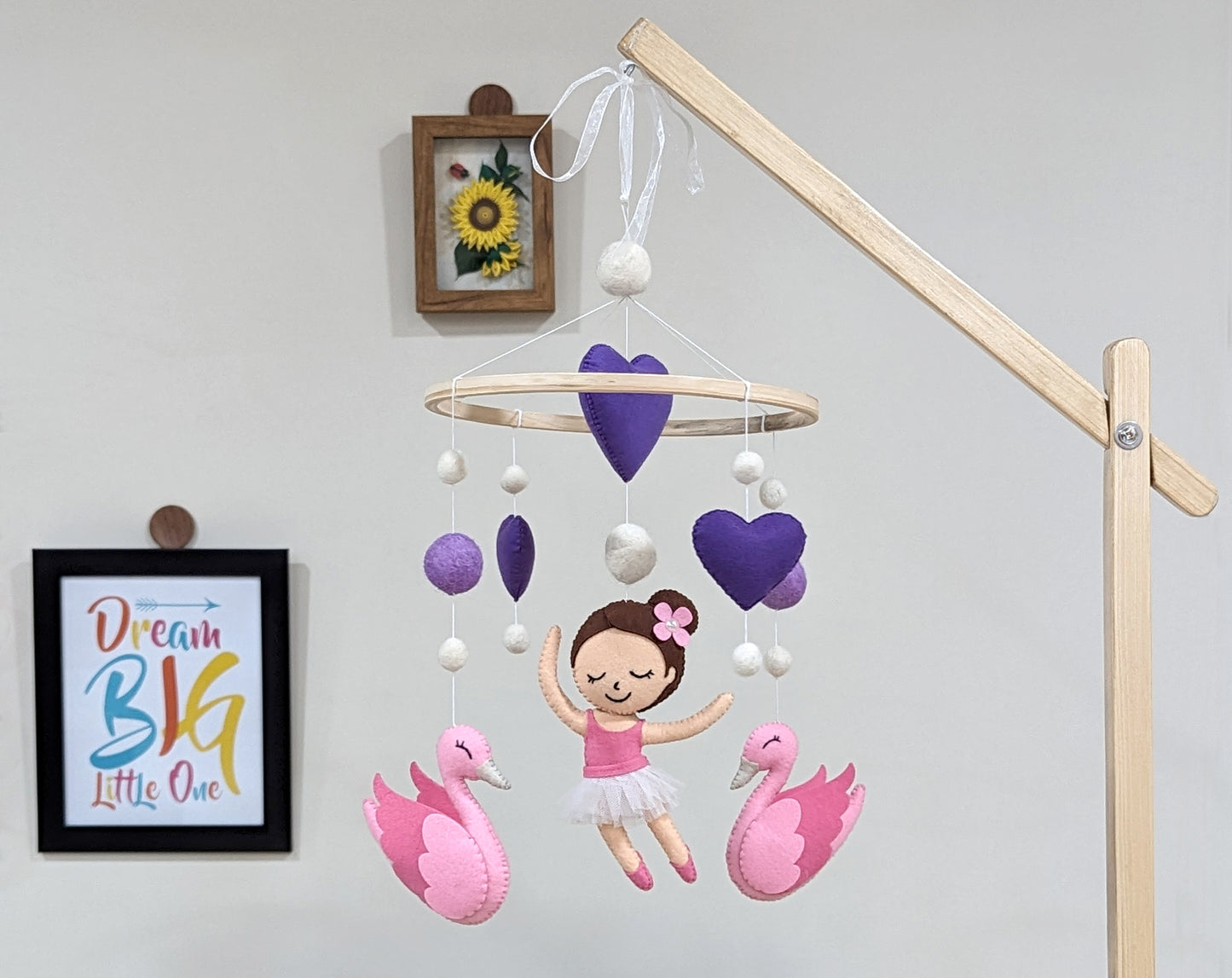 Ballerina Mobile