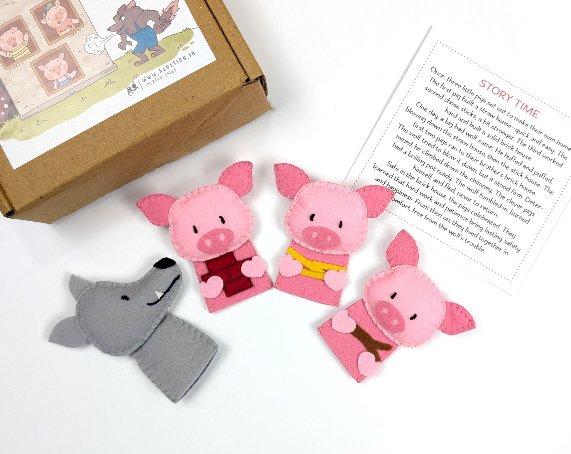 Three Littel pigs finger puppets and a gray wolf puppet  with a box  & story card by AGD handmade.