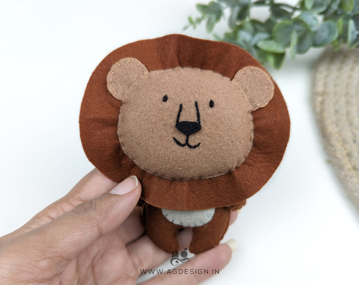 Cute Lion Hanging Toy Charm